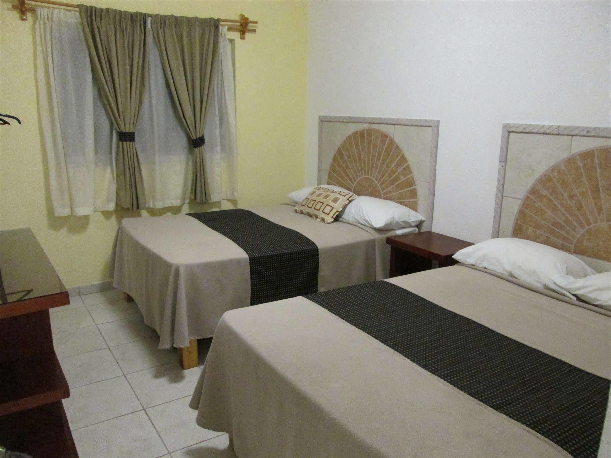Hotel Albatros Palace Manzanillo Exteriér fotografie